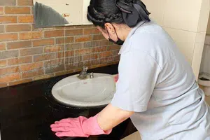 ทำความสะอาดอ่างล้างหน้า